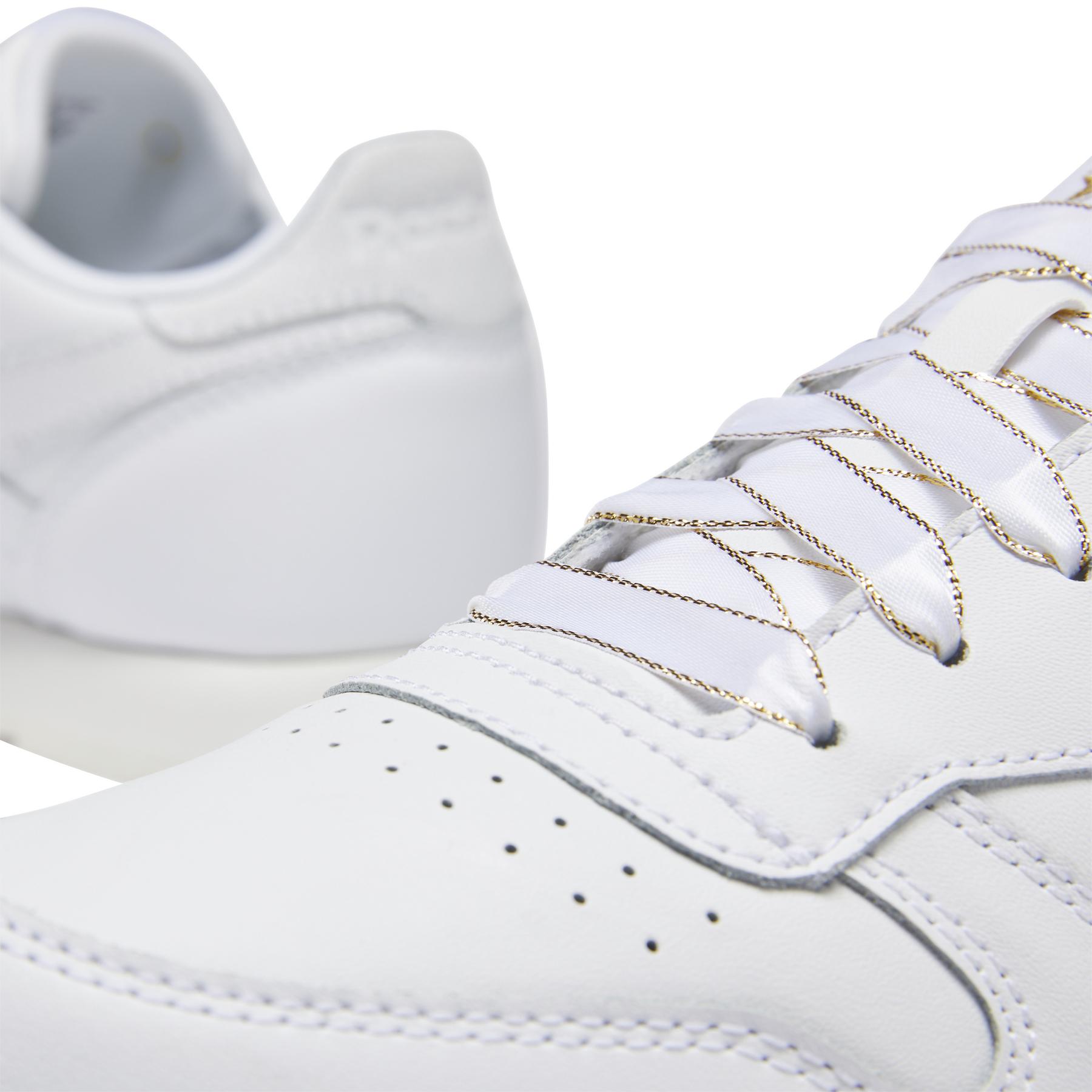 product/r/e/reebok-classics_dv9631_8_footwear_photography_detail_view_2_white_000.jpg