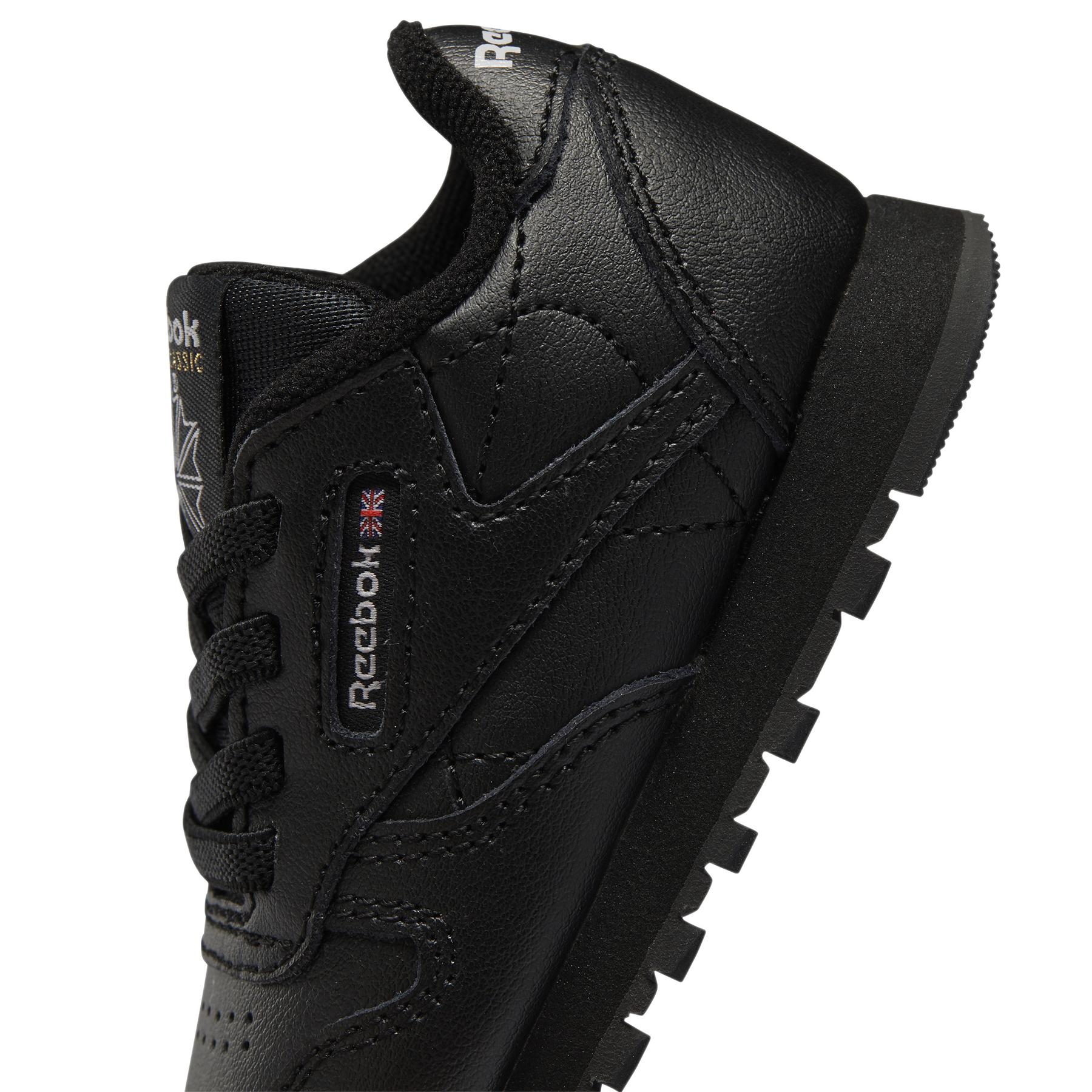product/r/e/reebok-classics_fz2094_7_footwear_photography_detail_view_1_white_000.jpg