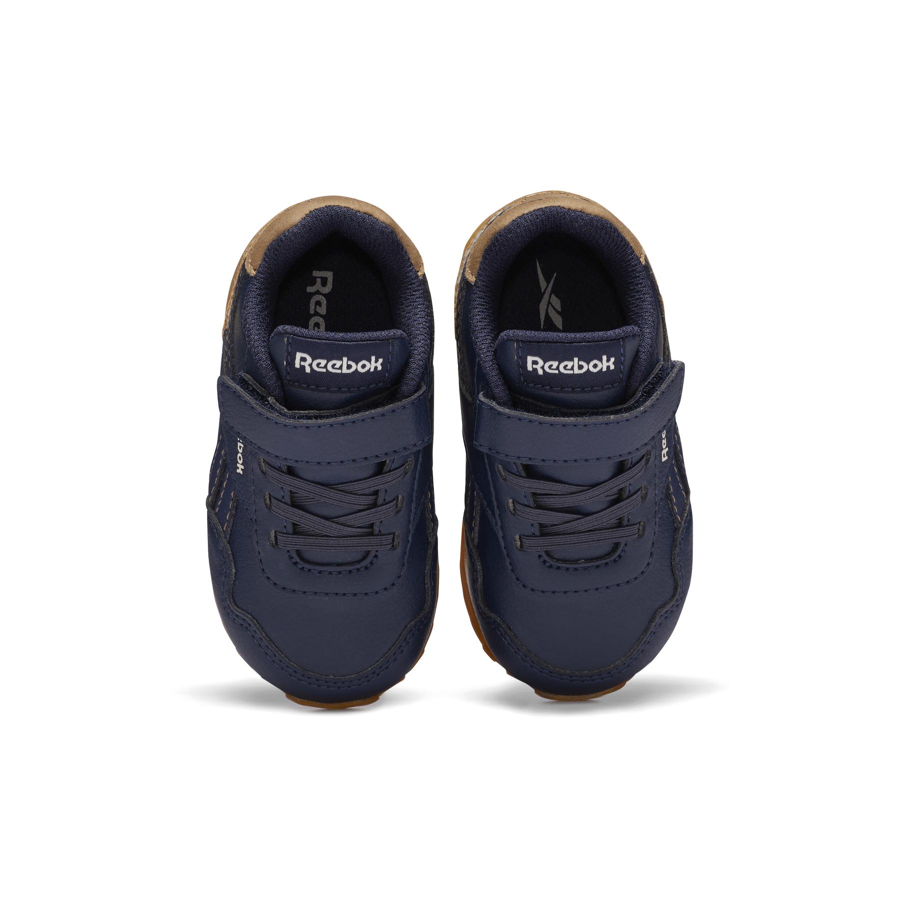 product/r/e/reebok-classics_g58319_2_footwear_photography_top_portrait_view_white_000.jpg