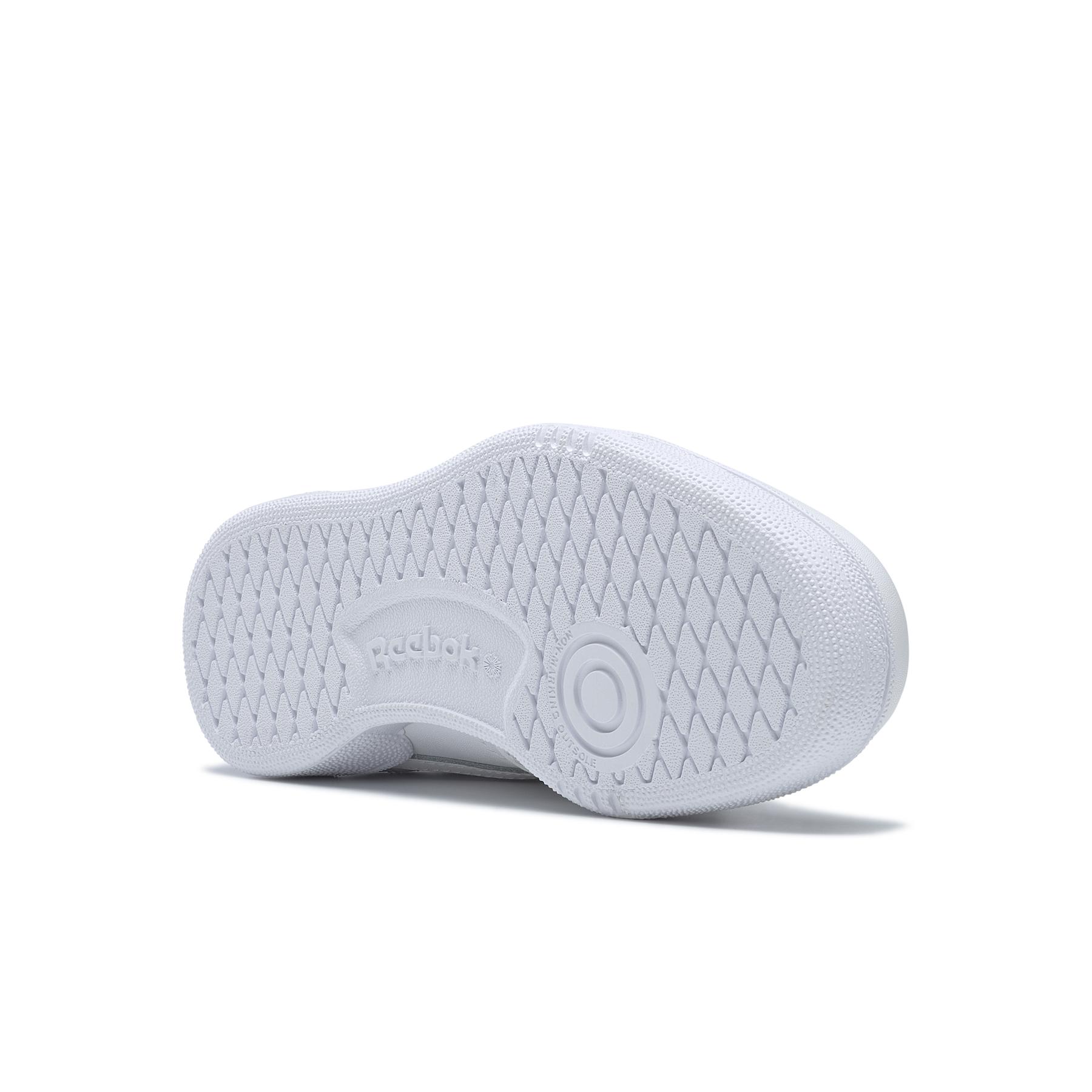 product/r/e/reebok-classics_gz5268_3_footwear_photography_bottom_view_white_000.jpg