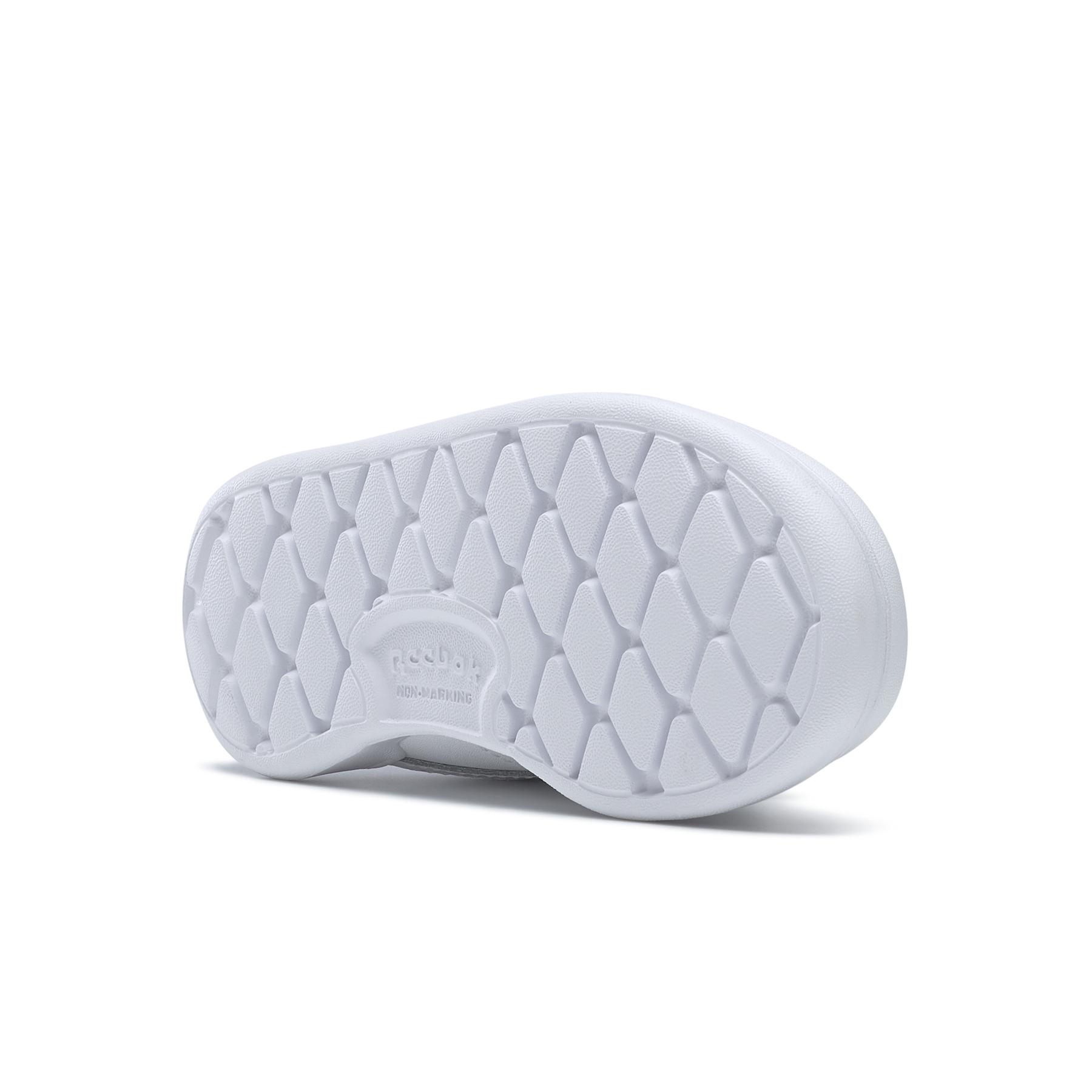 product/r/e/reebok-classics_gz5272_3_footwear_photography_bottom_view_white_000.jpg