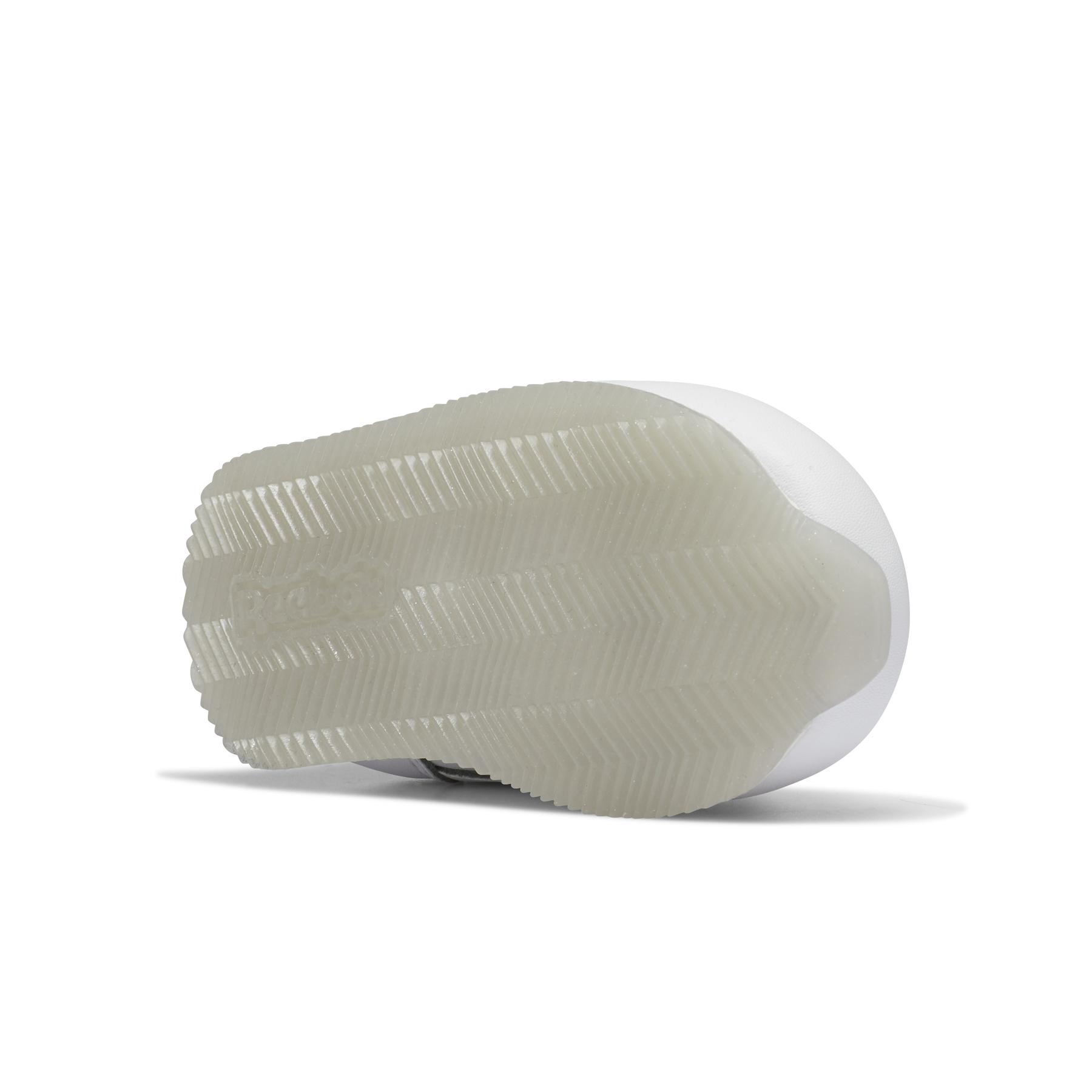 product/r/e/reebok_g57523_3_footwear_photography_bottom_view_white_000.jpg