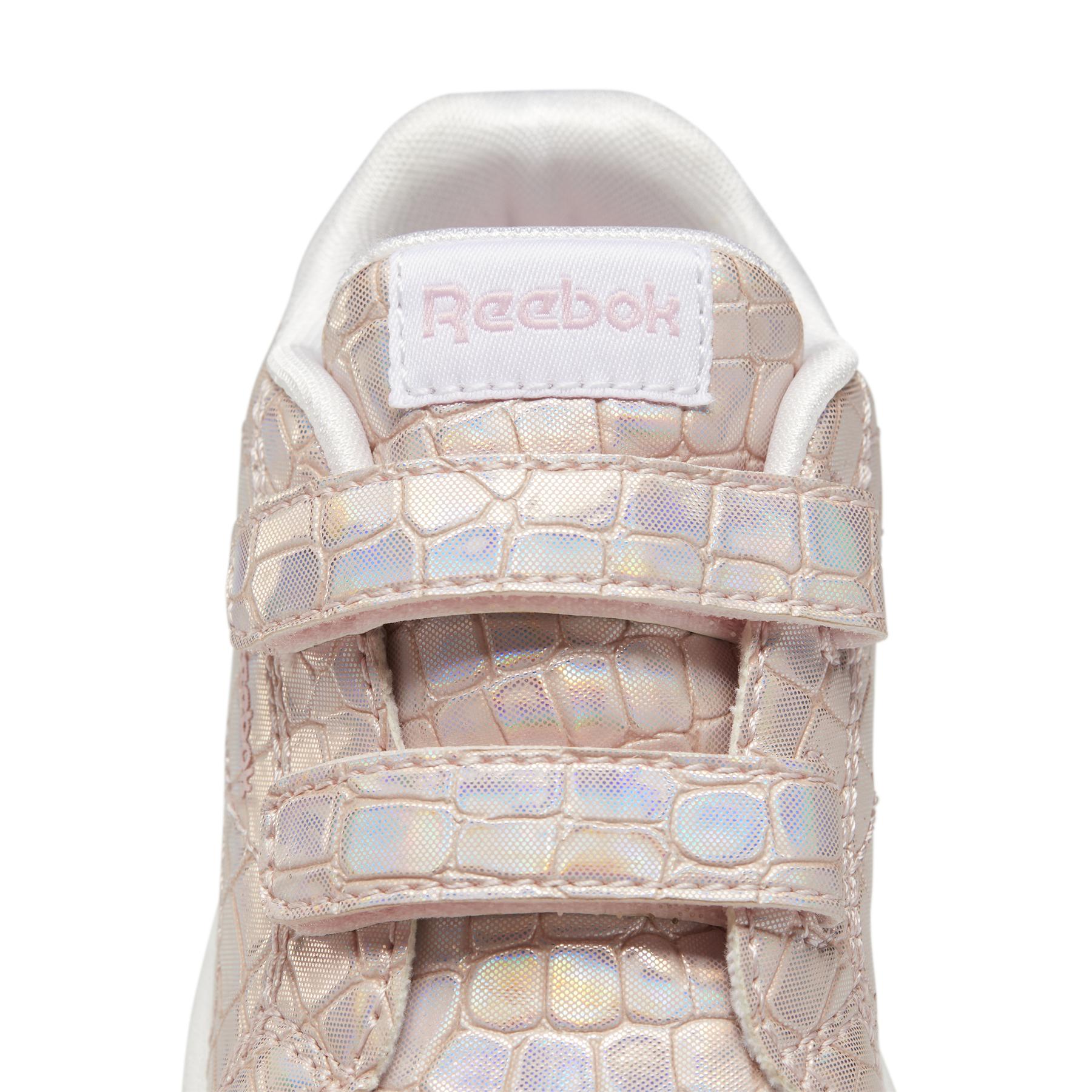 product/r/e/reebok_gw2663_7_footwear_photography_detail_view_1_white_000.jpg