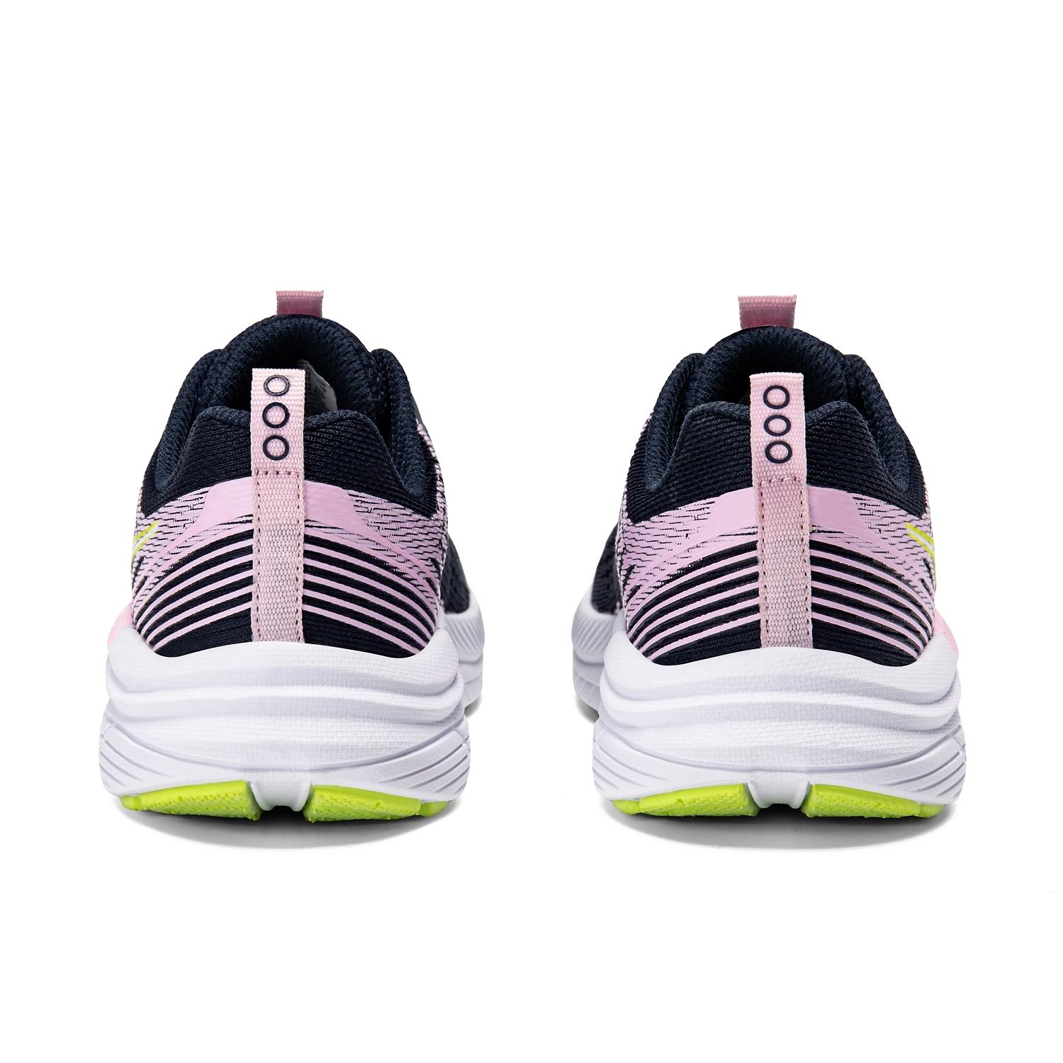 product/s/a/saucony_sk168262_3-nw091825.jpg