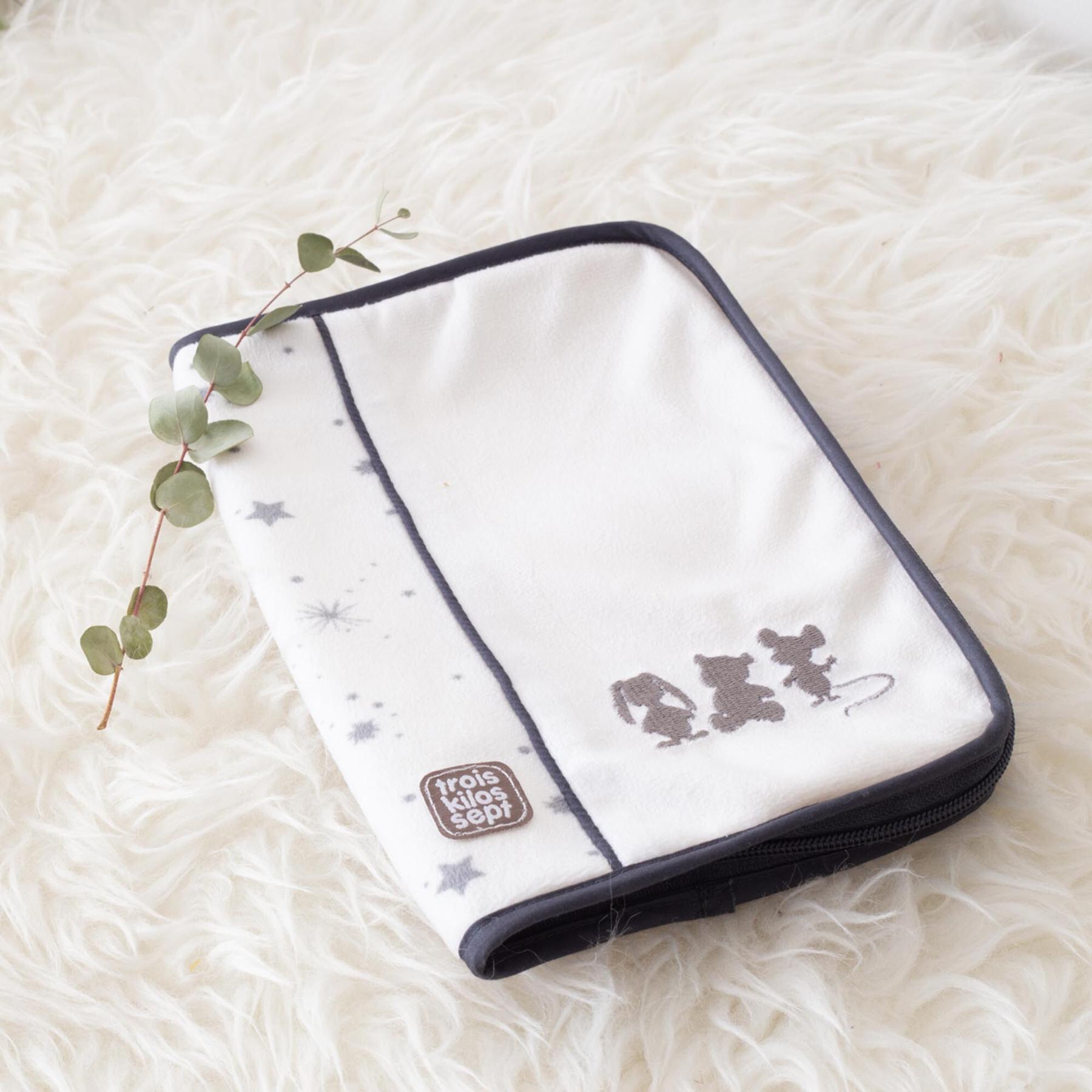 product/t/r/trois-kilos-sept_839-5002_blanc-gris_2.jpg