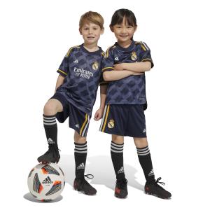 product/a/d/adidas_ia9995_10_apparel_on_model_standard_unisex_pair_shot_white_bv.jpg