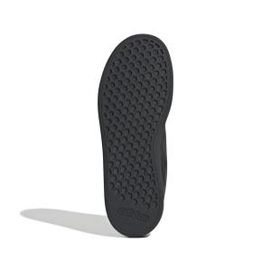 product/a/d/adidas_id3888_4_footwear_photography_bottom_view_white.jpg