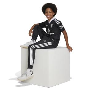 product/a/d/adidas_jh0841_6_apparel_on_model_walking_view_white.jpg