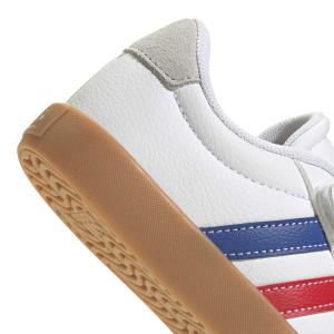 product/a/d/adidas_jh6317_9_footwear_photography_detail_view_2_white-nw091625.jpg