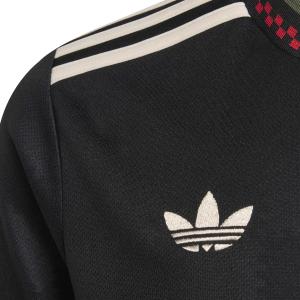 product/a/d/adidas_ke6797_5_apparel_photography_detail_view_2_white.jpg