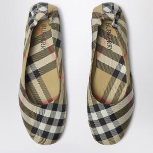 product/b/u/burberry_8099960159518_beige_2.jpg