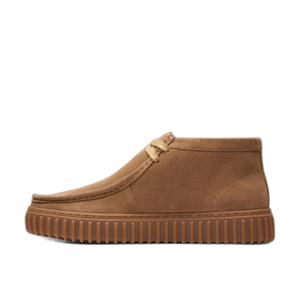 product/c/l/clarks_26173663_dark-sand-suede_2.jpg