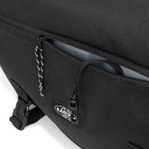 product/e/a/eastpak_ek0a5bl91w6_black-pro_5.jpg
