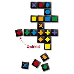 51094-jeux-de-societe-edition-voyage-iello-qwirkle-blanc-noir-tu