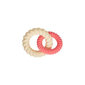 m107542-anneau-de-dentition-mini-oyoy-living-design-rouge-8x8x1-5-cm