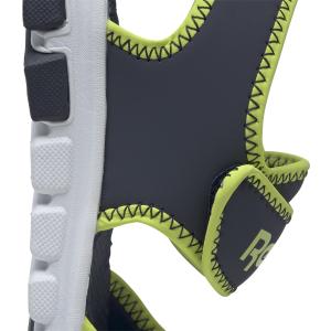 product/r/e/reebok_gw0023_8_footwear_photography_detail_view_2_white_000.jpg