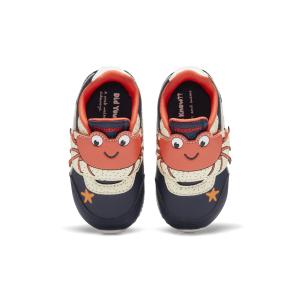 product/r/e/reebok_gw7760_2_footwear_photography_top_portrait_view_white_000.jpg