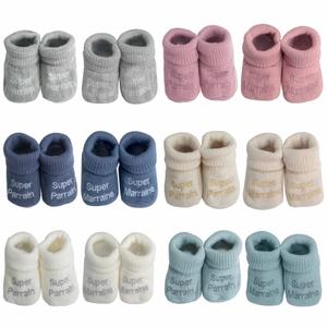 807-5106-chaussons-bebe-trois-kilos-sept-parrain-marraine-x12-multicolore-tu