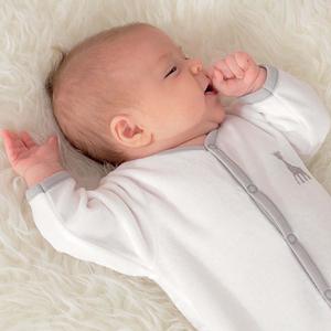 product/t/r/trois-kilos-sept_850-2009_blanc-gris_2.jpg